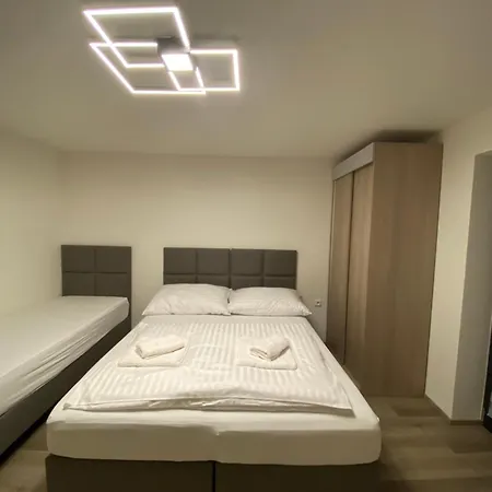 Krymlov Apartman Oleska