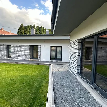 Krymlov Apartment Oleska